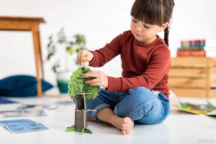 PLAYPRESS The Gruffalo Pop-out Playset - Gruffalo Toy Set Based on the Book by Julia Donaldson and Axel Scheffler - Eco-Friendly Building Toys - Easy Storage - Construction Toys for Ages 4+ [KSIĄŻKA]