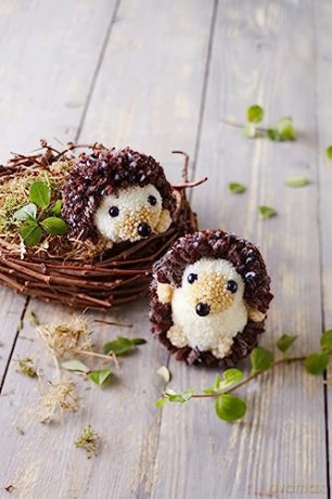 Pom-Pom Forest Animals: Craft an artisan yarn menagerie - Susanne Pypke [KSIĄŻKA]