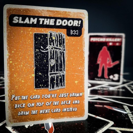 Psycho Killer: The Card Game - a fast-paced, strategic and hilarious game based on your favourite retro horror and slasher films, for ages 15 to Adult [KSIĄŻKA]
