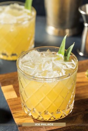 Rum Cocktail Cards A-Z: The Ultimate Drink Recipe Dictionary Deck (Cocktail Recipe Deck) - Adams Media [KSIĄŻKA]