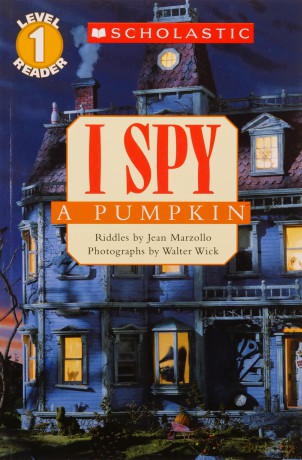 Scholastic Reader Level 1: I Spy a Pumpkin - Hazim Dahir [KSIĄŻKA]