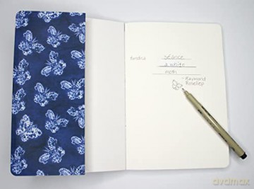 Shibori Indigo Butterflies Paperback Journal: Dotted: Notebook with Pocket: Blank Notebook with Pocket - Tuttle Studio [KSIĄŻKA]