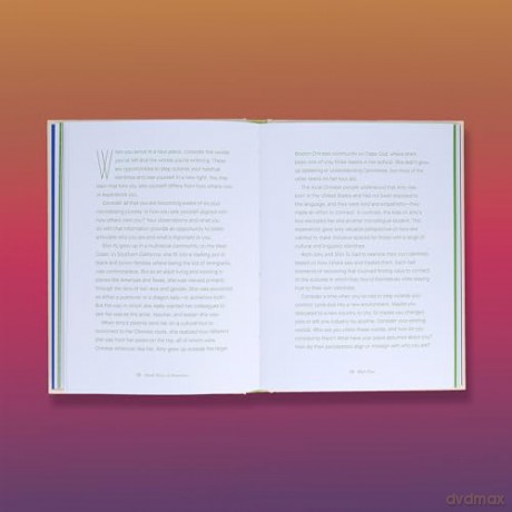 Small Doses of Awareness: A Microdosing Companion - Guided Journal - Yu Pai/Wong Hope [KALENDARZ]