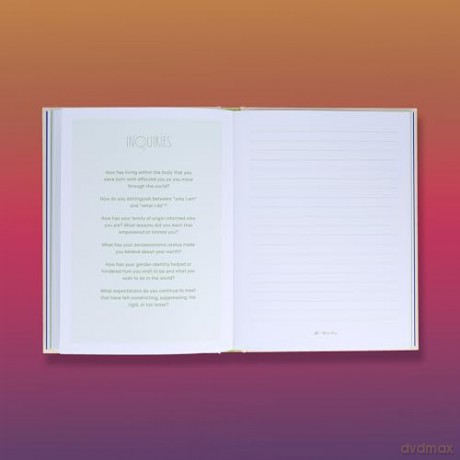Small Doses of Awareness: A Microdosing Companion - Guided Journal - Yu Pai/Wong Hope [KALENDARZ]