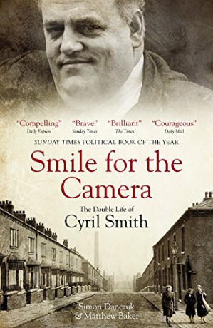 Smile for the Camera: The double life of Cyril Smith - Simon Danczuk [KSIĄŻKA]