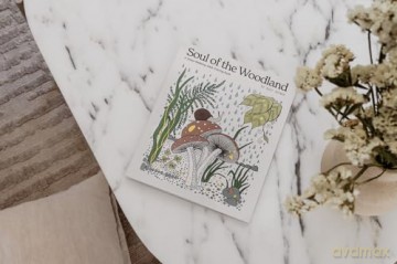 Soul of the Woodland: A Stress Relieving Adult Coloring Book - Suzy Joyner [KSIĄŻKA]