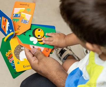 Spanish-English ABC Ring Flash Cards - Mudpuppy [KSIĄŻKA]