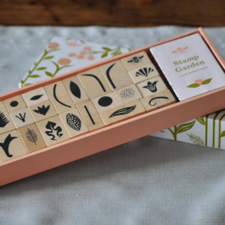 Stamp Garden: 25 stamps + 2 ink pads - Coralie Bickford-Smith [KALENDARZ]