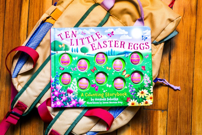 Ten Little Easter Eggs: A Counting Storybook (Magical Counting Storybooks) - Sobotka [KSIĄŻKA]