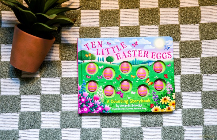 Ten Little Easter Eggs: A Counting Storybook (Magical Counting Storybooks) - Sobotka [KSIĄŻKA]