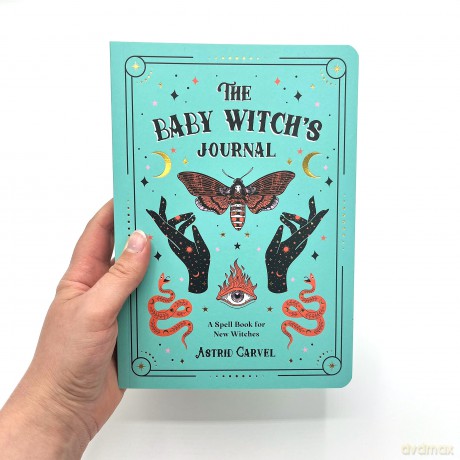 The Baby Witch's Journal: A Spell Book for New Witches - Astrid Carvel [KSIĄŻKA]