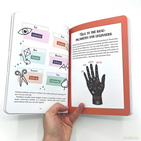 The Baby Witch's Journal: A Spell Book for New Witches - Astrid Carvel [KSIĄŻKA]