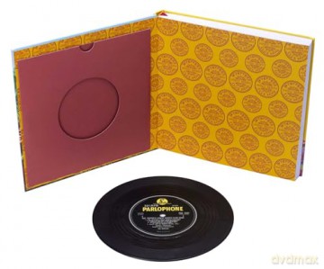The Beatles: Sgt. Pepper's Lonely Hearts Club Record Album Journal - Insight Editions [KALENDARZ]