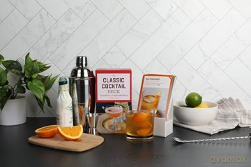 The Classic Cocktail Deck: 75 Recipes for the Home Bartender - 75 cards - Faith Hingey [KSIĄŻKA]