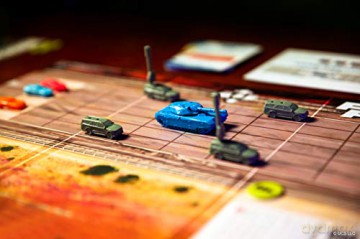The Fast And Furious: Highway Heist Mission Based Co-operative Strategy Board Game With Different Scenarios For A Three-Games-In-One Experience (Ideal For Ages 12+) - Funko 54802 Signature Games [KSIĄŻKA]