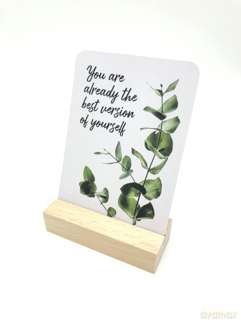 The Happiness Box: 52 Beautiful Cards of Positive Quotes and Inspiring Affirmations to Help You Find Joy [KSIĄŻKA]