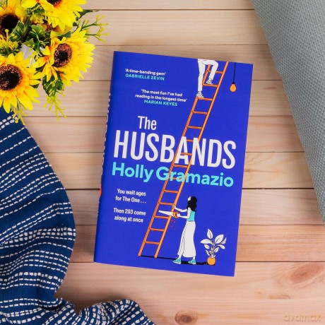 The Husbands: 'The most fun I've had reading in a long time' MARIAN KEYES - Holly Gramazio [KSIĄŻKA]