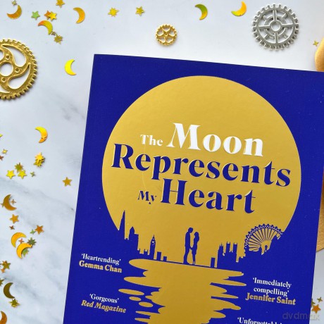 The Moon Represents My Heart - Pim Wangtechawat [KSIĄŻKA]