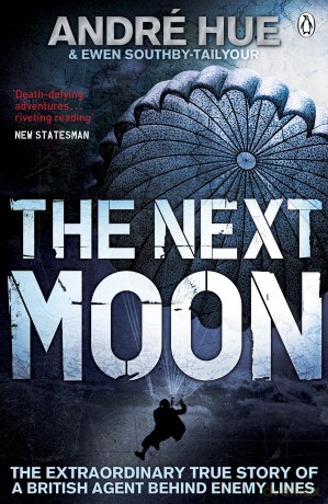 The Next Moon (Penguin World War II Collection) - Andre Hue [KSIĄŻKA]