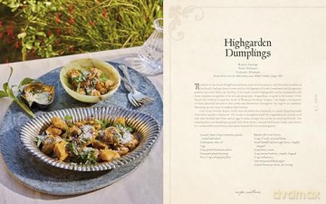 The Official Game of Thrones Cookbook: Recipes from King's Landing to the Dothraki Sea - Chelsea Monroe-Cassel [KSIĄŻKA]