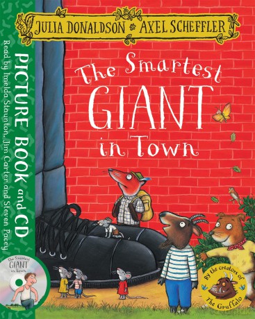 The Smartest Giant in Town: Book and CD Pack - Julia Donaldson [KSIĄŻKA]