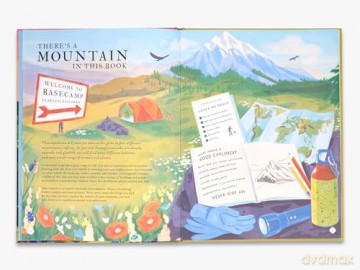 There's a Mountain in This Book - Rachel Elliot [KSIĄŻKA]