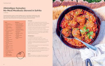 Tiny Kitchen Feast: Plant-based Recipes from a Traveling Chef - Natalie Rodriguez [KSIĄŻKA]