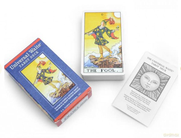 Universal Waite Tarot Deck: 78 beautifully illustrated cards and instructional booklet - A.E. Waite [KSIĄŻKA]