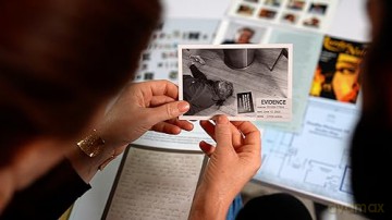 University Games Murder Mystery Party Case Files Murder Noir [KSIĄŻKA]