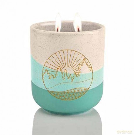 Unplug Scented Candle (Balsam Fir) - Insight Editions [KSIĄŻKA]