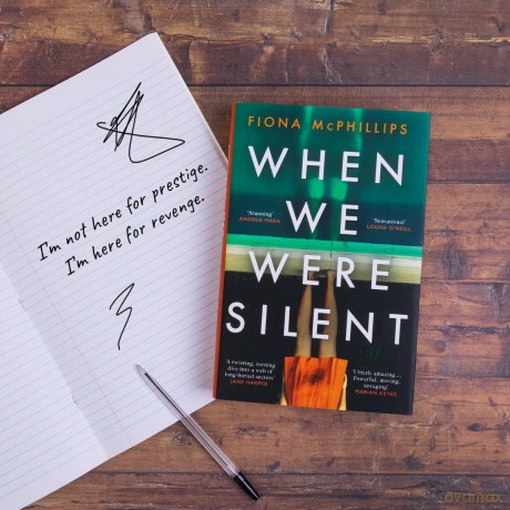 When We Were Silent: A gripping and addictive feminist dark academia thriller - Fiona McPhillips [KSIĄŻKA]