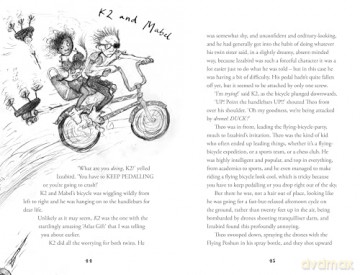 Which Way Round the Galaxy: The 'out-of-this-world' new series from the author of HOW TO TRAIN YOUR DRAGON - Cressida Cowell [KSIĄŻKA]