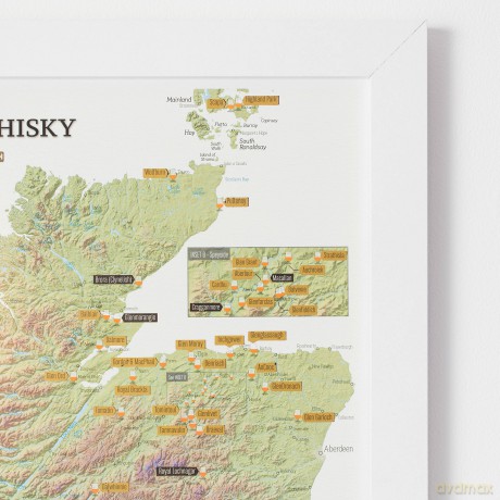 Whisky Distilleries Collect and Scratch Print - Poster for Scotch lovers - 29.7 (w) x 42.0 (h) cm - Maps International [KSIĄŻKA]