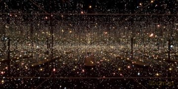 Yayoi Kusama: Infinite Present: Present Infinite - Stefano Raimondi [KSIĄŻKA]