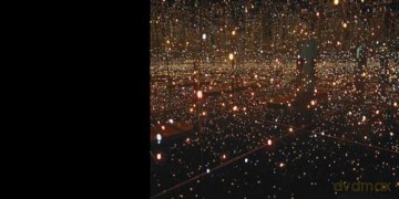 Yayoi Kusama: Infinite Present: Present Infinite - Stefano Raimondi [KSIĄŻKA]