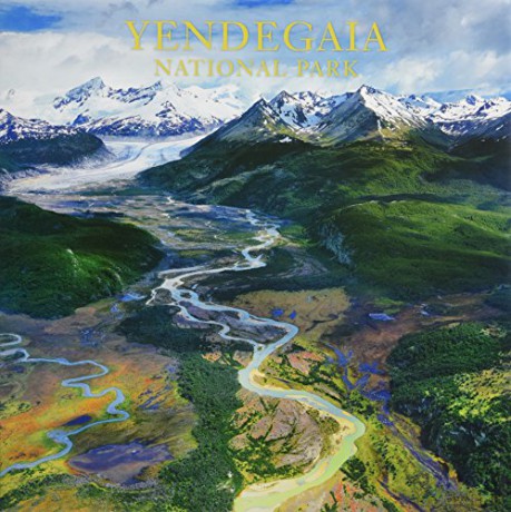 Yendegaia National Park - Foreword by Sebastián Pinera [KSIĄŻKA]