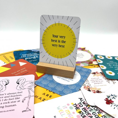 You Are Amazing: 52 Uplifting Cards to Fill You with Joy [KSIĄŻKA]