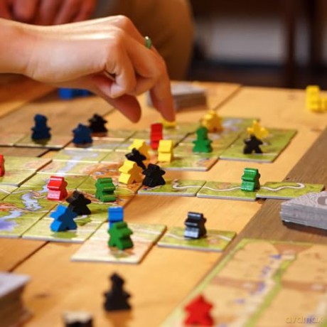 Z-Man Games | Carcassonne | Board Game | Ages 7+ | 2-5 Players | 45 Minutes Playing Time [KSIĄŻKA]