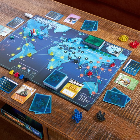 Z-Man Games | Pandemic | Board Game | Ages 8+ | 2-4 Players | 45 Minutes Playing Time [KSIĄŻKA]