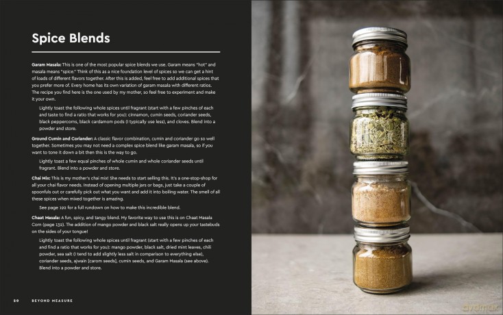 Beyond Measure: Pakistani Cooking by Feel with GoldenGully: A Cookbook - Bilal Bhatti [KSIĄŻKA]