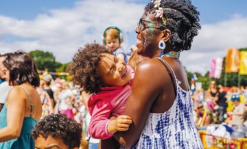 Camp Bestival at Home: Have a Family Festival Every Day - Rob Da Bank [KSIĄŻKA]
