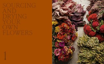 Designing with Dried Flowers: Creating Everlasting Arrangements - Hannah Rose Muller [KSIĄŻKA]