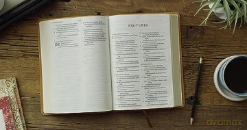 ESV Large Print Bible (TruTone, Nubuck Caramel, Fleur-de-lis Design): Esv Bible Trutone, Nubuck Caramel, Fleur-de-lis Design [KSIĄŻKA]