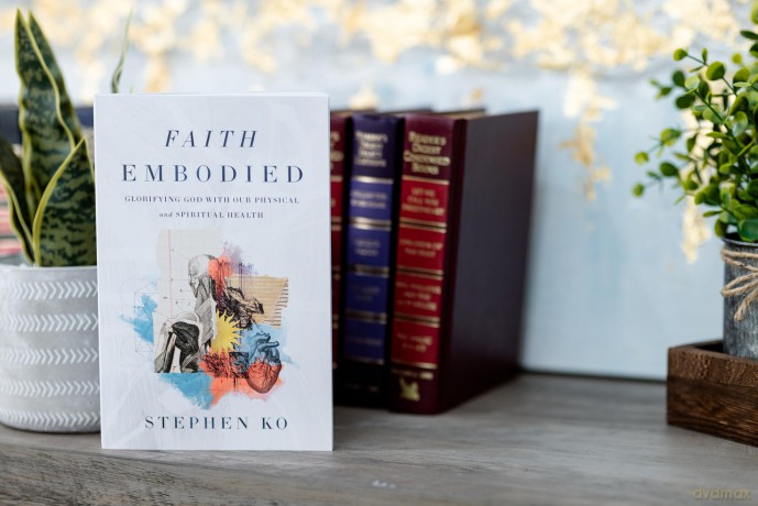 Faith Embodied: Glorifying God with Our Physical and Spiritual Health - Ko Stephen [KSIĄŻKA]