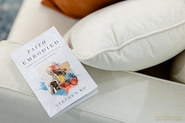 Faith Embodied: Glorifying God with Our Physical and Spiritual Health - Ko Stephen [KSIĄŻKA]