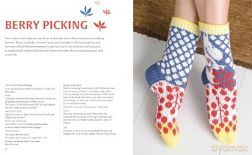 Knitted Moomin Socks: 29 original designs with charts - Linda Permanto [KSIĄŻKA]