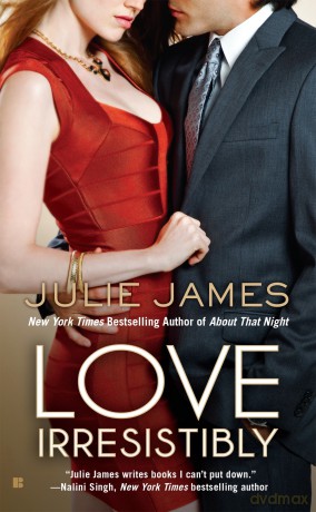 Love Irresistibly (An FBI/US Attorney Novel) - Julie James [KSIĄŻKA]