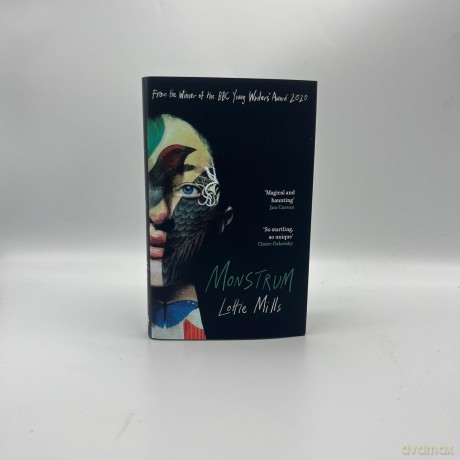 Monstrum: From the winner of the BBC Young Writers' Award 2020 - Lottie Mills [KSIĄŻKA]