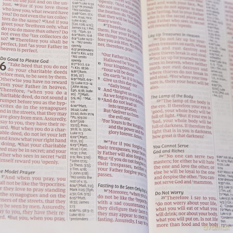 NKJV, Giant Print Center-Column Reference Bible, Verse Art Cover Collection, Genuine Leather, Brown, Thumb Indexed, Red Letter, Comfort Print: Holy Bible, New King James Version [KSIĄŻKA]