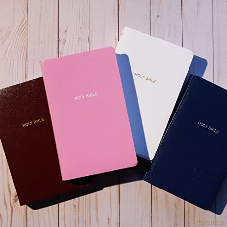 NKJV, Gift and Award Bible, Leather-Look, Black, Red Letter, Comfort Print [KSIĄŻKA]